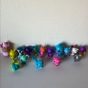 Hatchimals Set 16 pieces